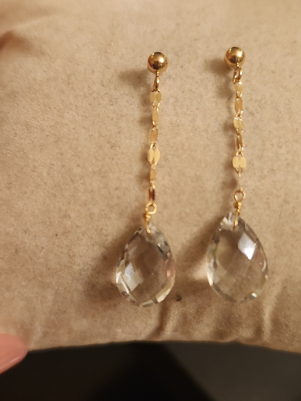 14kt Gold Drop Quart  Dangle Earrings - Elegant Clear Teardrop - Picture 4 of 7